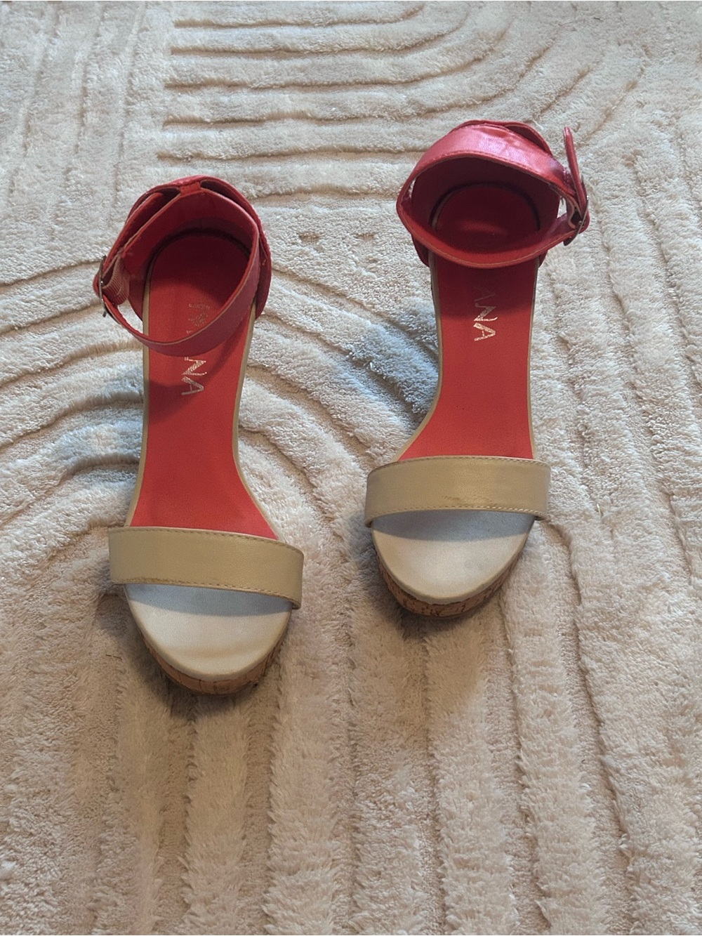 Gorgeous Coral Size 6 Cork Wedge Sandals